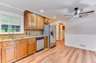273 Timberwood Dr, Thomson, GA 30824 - Photo 13