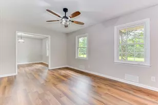 273 Timberwood Dr, Thomson, GA 30824 - Photo 9