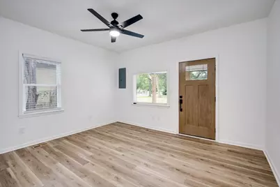 406 Edgefield Avenue NW, Aiken, SC 29801 - Photo 7