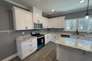 548 Hillman St, Warrenville, SC 29851 - Photo 5