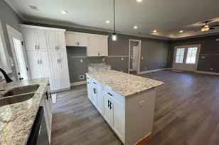 548 Hillman St, Warrenville, SC 29851 - Photo 7
