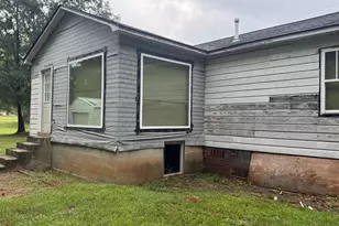 1004 W Gold St, Mc Cormick, SC 29835 - Photo 5