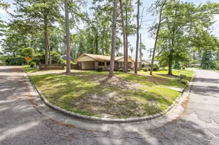 1904 Valley Spring Rd, Augusta, GA 30909 - Photo 3
