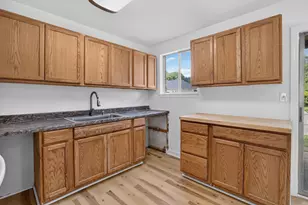 1010 Carriage Dr, Aiken, SC 29803 - Photo 13
