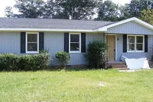 2060 Lakeview Dr, Johnston, SC 29832 - Photo 1