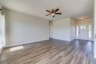 735 Viburnum Ct SW, Aiken, SC 29803 - Photo 9