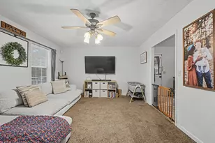 220 Thurmond St, Edgefield, SC 29824 - Photo 3