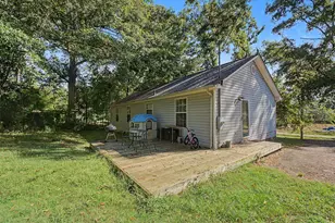 220 Thurmond St, Edgefield, SC 29824 - Photo 25