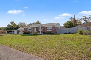 1039 Center St, Clearwater, SC 29842 - Photo 3