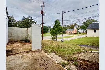 212 Lynch Street, Edgefield, SC 29824 - Photo 15