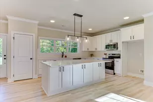 1021 S Pointe Ct, Tignall, GA 30668 - Photo 11