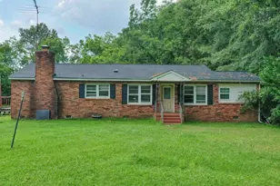 588 Mimms St, Edgefield, SC 29824 - Photo 1