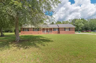 33 Laurel St, Barnwell, SC 29812 - Photo 1