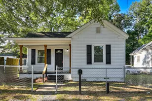 221 Edgefield Ave NE, Aiken, SC 29801 - Photo 1
