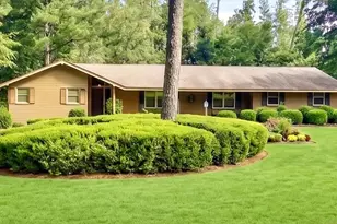 608 Gray St, Edgefield, SC 29824 - Photo 1