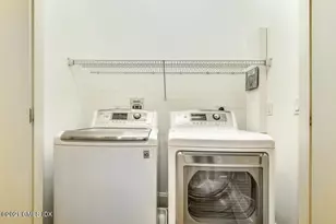 69 Riverdale Ave, Greenwich, CT 06831 - Photo 27