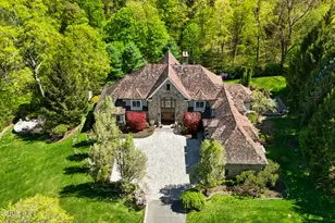 8 Chieftans Rd, Greenwich, CT 06831 - Photo 9