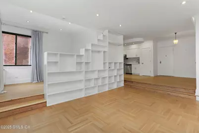 40 W Elm Street #5C, Greenwich, CT 06830 - Photo 7