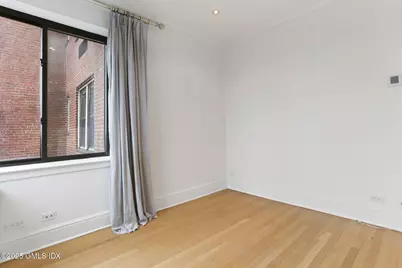 40 W Elm Street #5C, Greenwich, CT 06830 - Photo 9