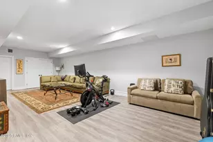 104 W Ritch Ave, Greenwich, CT 06830 - Photo 21