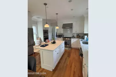 65 Sherwood Place, Greenwich, CT 06830 - Photo 5