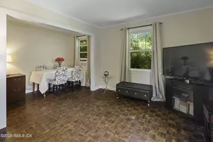 33 Halsey Dr, Old Greenwich, CT 06870 - Photo 7