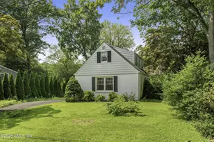 33 Halsey Dr, Old Greenwich, CT 06870 - Photo 27