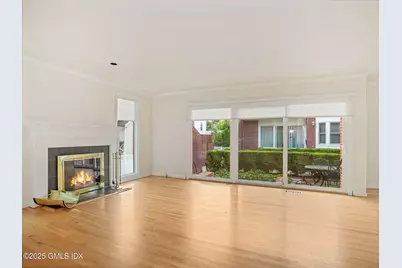 52 Sherwood Place #5, Greenwich, CT 06830 - Photo 5