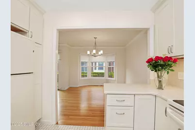 52 Sherwood Place #5, Greenwich, CT 06830 - Photo 13