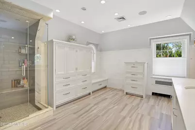 105 Woodside Drive, Greenwich, CT 06830 - Photo 17