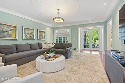 105 Woodside Drive, Greenwich, CT 06830 - Photo 11