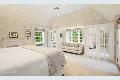 105 Woodside Drive, Greenwich, CT 06830 - Photo 15