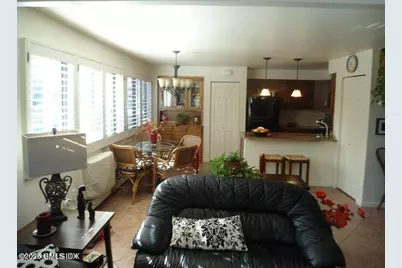 1465 E Putnam Avenue #113, Old Greenwich, CT 06870 - Photo 5