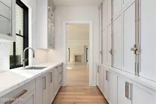 7 Parsonage Rd, Greenwich, CT 06830 - Photo 5