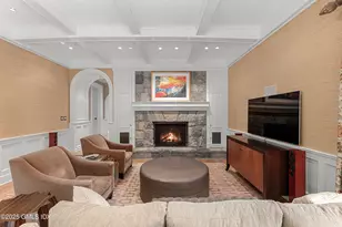 34 Dublin Hill Dr, Greenwich, CT 06830 - Photo 15