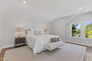 8 Park Ave, Old Greenwich, CT 06870 - Photo 41