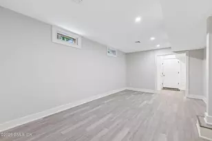 8 Park Ave, Old Greenwich, CT 06870 - Photo 45