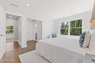 8 Park Ave, Old Greenwich, CT 06870 - Photo 31