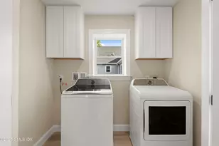 10 Highland Pl, Greenwich, CT 06831 - Photo 23