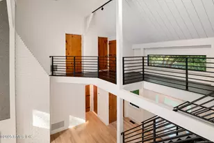 10 Tomahawk Ln, Greenwich, CT 06830 - Photo 21