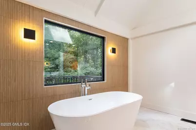 10 Tomahawk Lane, Greenwich, CT 06830 - Photo 19