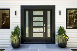 10 Tomahawk Ln, Greenwich, CT 06830 - Photo 3