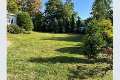 519 E Putnam Avenue, Greenwich, CT 06830 - Photo 23