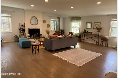 519 E Putnam Avenue, Greenwich, CT 06830 - Photo 29