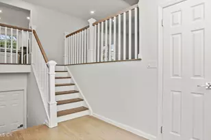 519 E Putnam Ave, Greenwich, CT 06830 - Photo 7