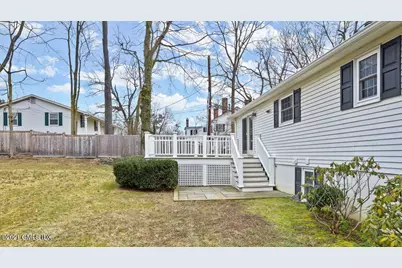 519 E Putnam Avenue, Greenwich, CT 06830 - Photo 15