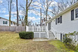 519 E Putnam Ave, Greenwich, CT 06830 - Photo 15