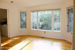 71 Benjamin St, Old Greenwich, CT 06870 - Photo 9