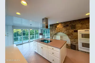 21 Harkim Road, Greenwich, CT 06831 - Photo 13