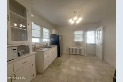 217 River Road Exten #Lower Level, Greenwich, CT 06807 - Photo 5